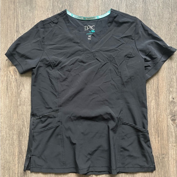 Epic Tops - Women's Black Short Sleeve Tee